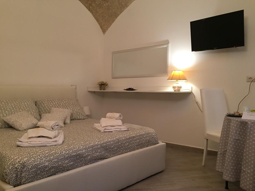 Petros Room Camere Salerno Bilik gambar
