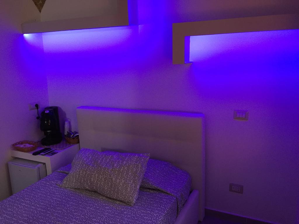 Petros Room Camere Salerno Bilik gambar