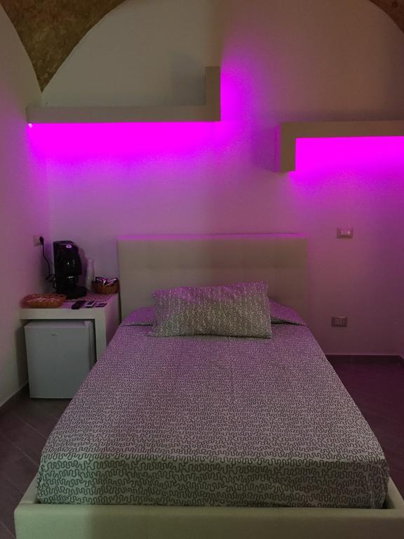 Petros Room Camere Salerno Bilik gambar