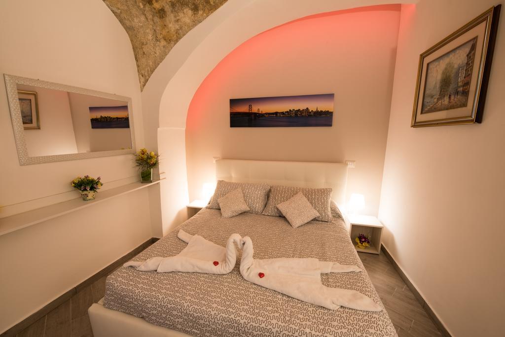 Petros Room Camere Salerno Luaran gambar