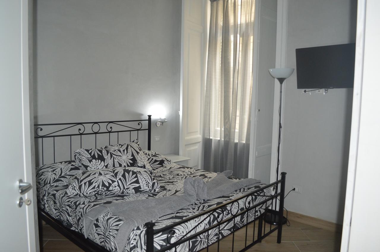 Petros Room Camere Salerno Luaran gambar